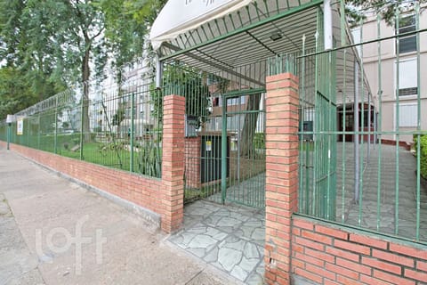 Image 29 - 252720